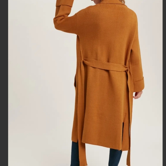 #068 NEW! Boho, Bold, Chic, and Fabulous Effortless Knitted Trench Coat - Picture 4 of 6